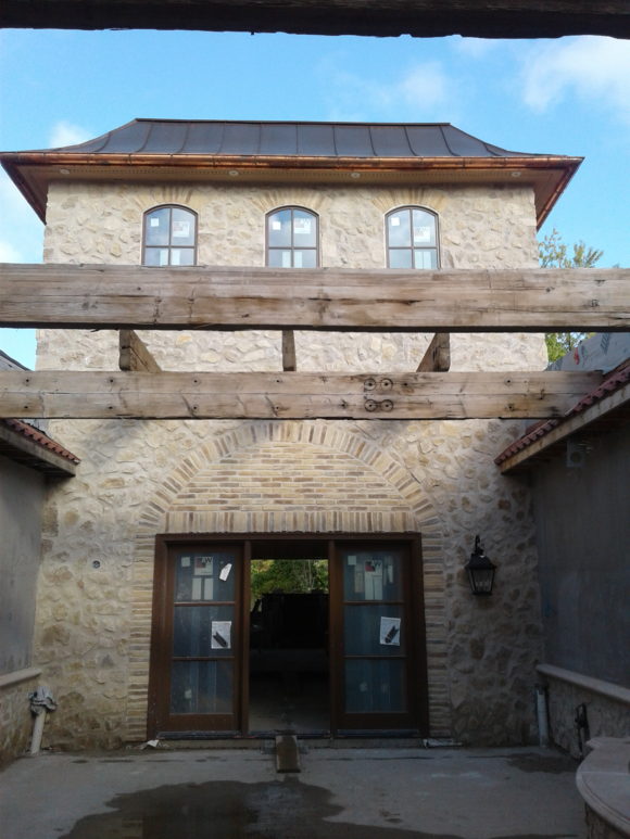 Estate House in Milton